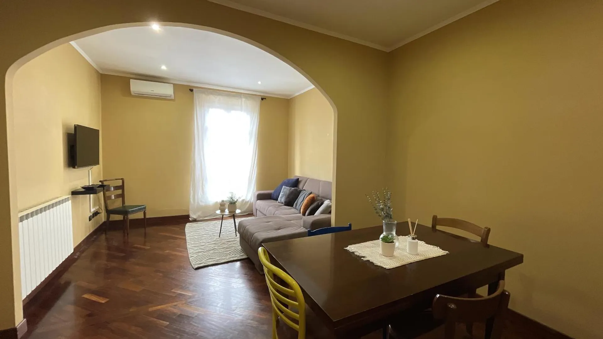 Apartment Vista Fiume - Aeroporto A 7 Minuti Prestigioso Appartamento Storico Fiumicino